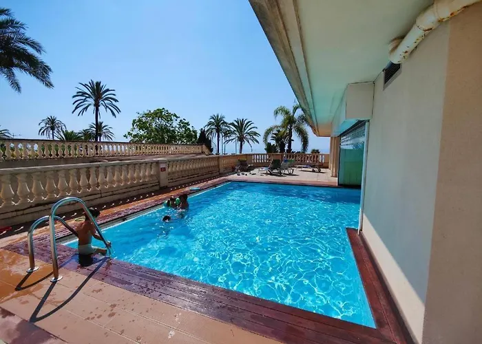 Le Coq Bleu D\'Azur - Piscine - Parking!
